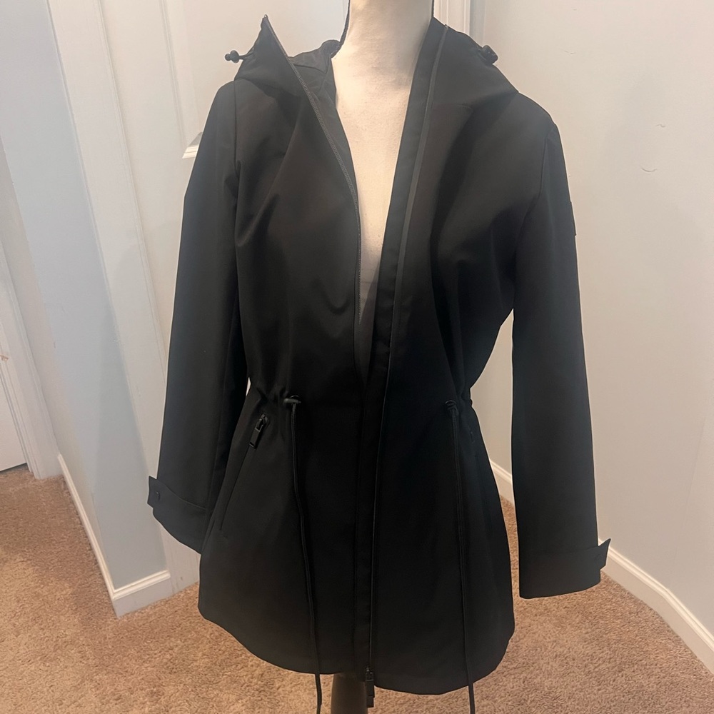 Calvin Klein Black Hooded Rain Jacket XS NWOT Lightweight Zip Front Cinch Waist
